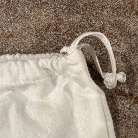 Banana Republic Extra Large Whute Flannel Drawstring Dust Bag - Picture 3 of 7